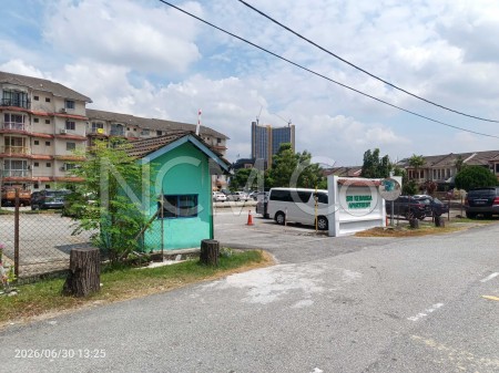 Apartment for Auction