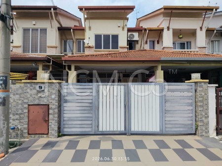 Terrace House For Auction at Bayu Tinggi