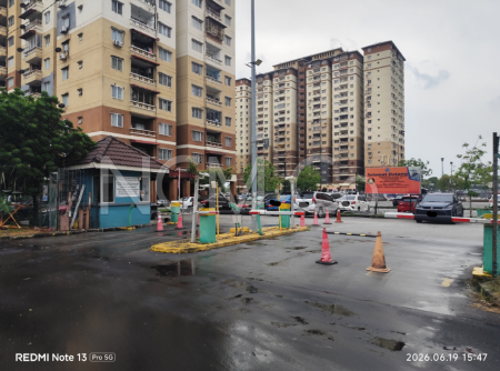 Apartment for Auction