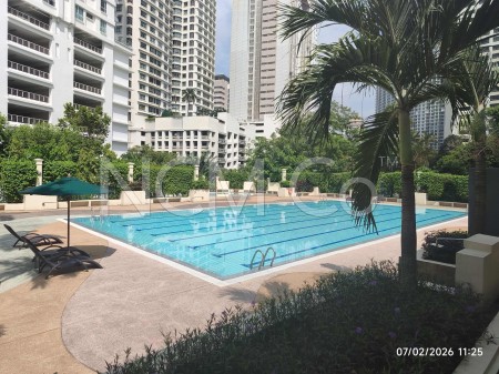 Condo for Auction