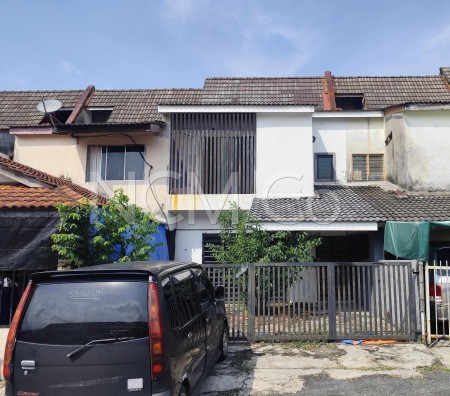 Terrace House For Auction at Perkampungan Batu Hitam