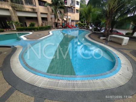 Apartment for Auction