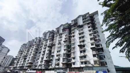 Flat For Auction at Desa Intan