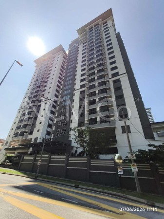 Condo For Auction at Royalle Condominium