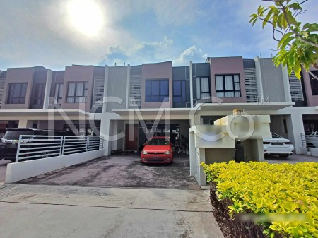 Terrace House For Auction at Maple Residence