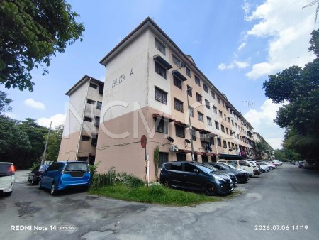 Flat For Auction at Pangsapuri Seri Suria