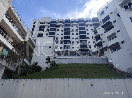 Apartment For Auction at Pearlvue Heights