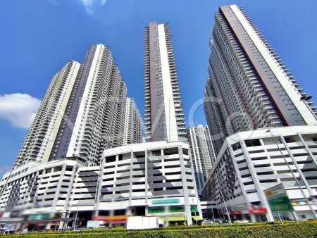 Serviced Residence For Auction at Razak City Residences