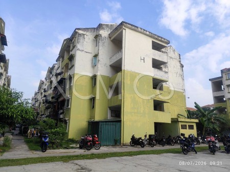 Flat For Auction at Apartment Permata (Bandar Perda)