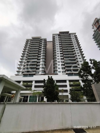 Condo For Auction at Rimba Residence