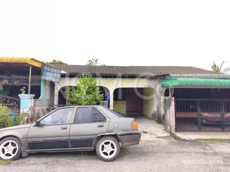 Terrace House For Auction at Taman Kenangan
