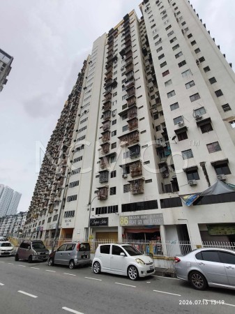 Apartment For Auction at Desa Indah