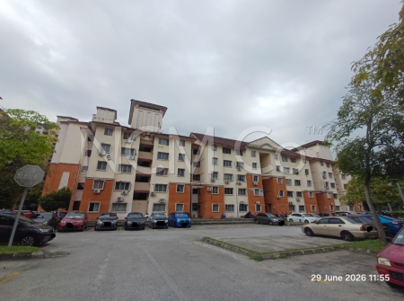 Apartment For Auction at Pangsapuri Putra Damai