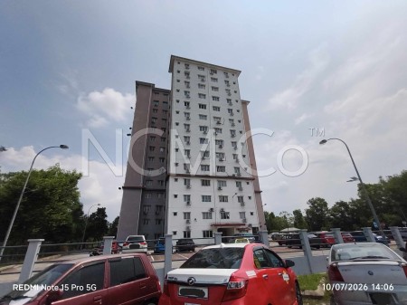 Apartment For Auction at Pangsapuri Desamas
