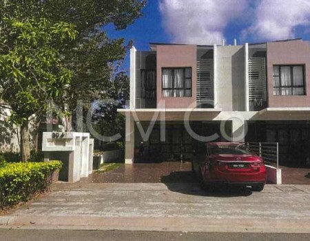Terrace House For Auction at Maple Residence