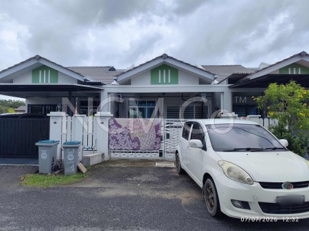 Terrace House For Auction at Anjung Gapam