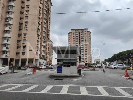 Apartment for Auction