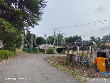 Bungalow House for Auction