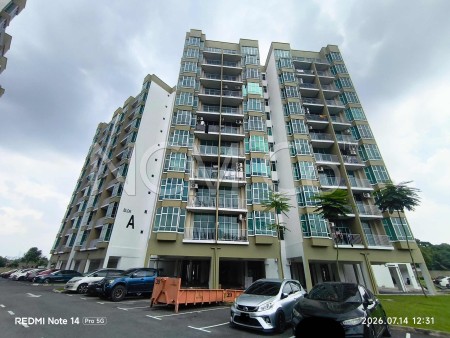 Apartment For Auction at Taman Seri Molek Perdana