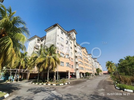 Apartment For Auction at PD Tiara Bay Apartment