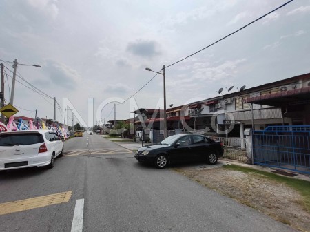 Terrace House for Auction