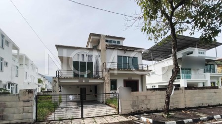 Bungalow House For Auction at Taman Balik Pulau