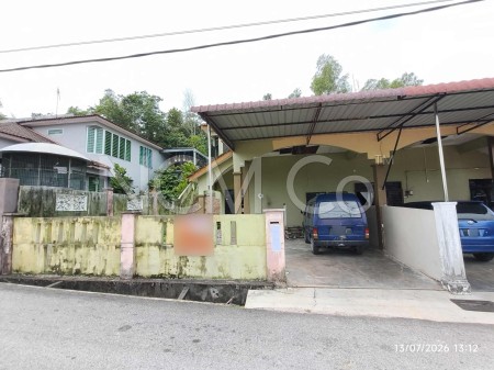 Terrace House For Auction at Taman Kempas