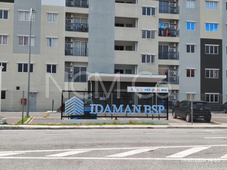 Apartment For Auction at Idaman BSP Apartment