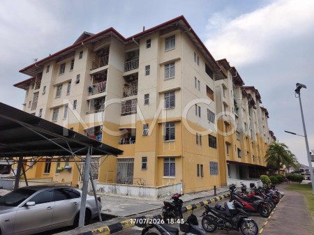 Apartment For Auction at Bayu Villa
