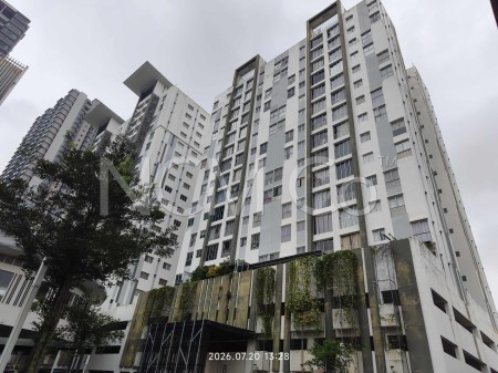 Condo For Auction at The Sanderson