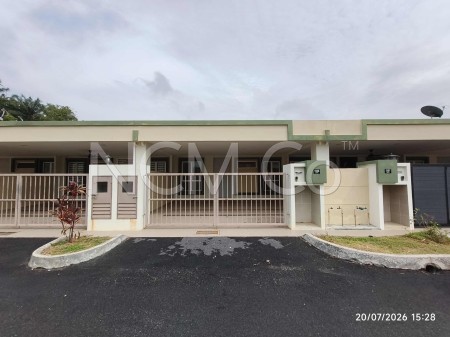 Terrace House For Auction at Taman Bayu Indera