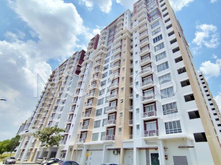 Apartment For Auction at De Kiara Apartment