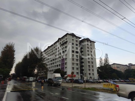 Flat For Auction at Puchong Permata 1