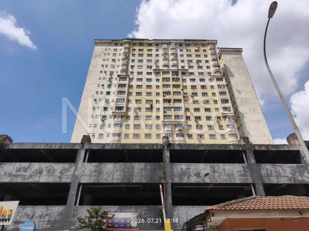 Apartment For Auction at Serdang Skyvillas