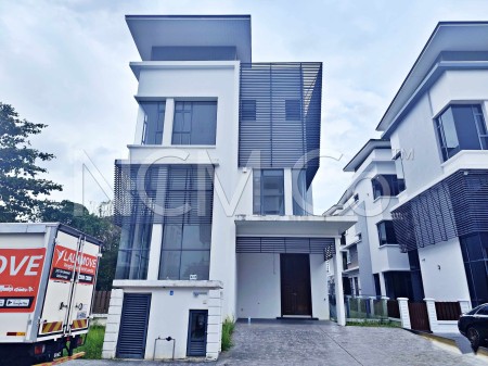 Bungalow House For Auction at Residence 33