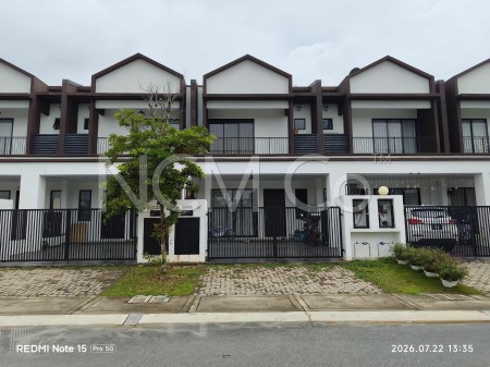 Terrace House For Auction at Myra Alam