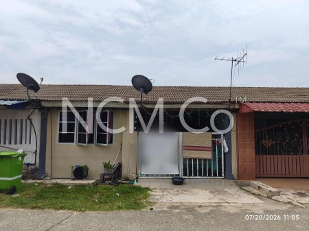 Terrace House For Auction at Kampung Padang