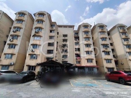Apartment For Auction at Subang Suria Apartment