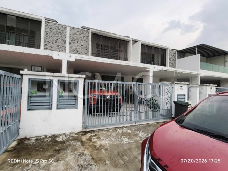 Terrace House For Auction at Taman Mutiara Rini