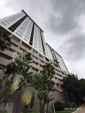 Condo For Auction at Casa Desa