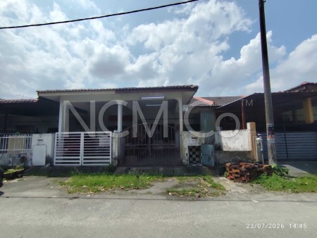 Terrace House For Auction at Taman Mesra