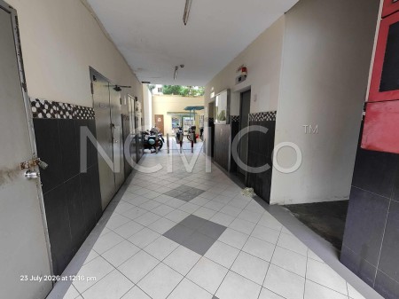 Apartment for Auction