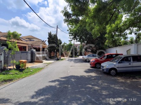 Terrace House for Auction