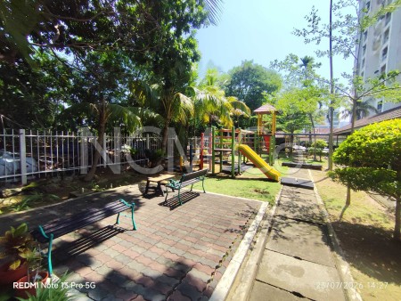 Condo for Auction