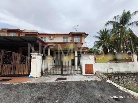 Terrace House For Auction at Taman Mawar