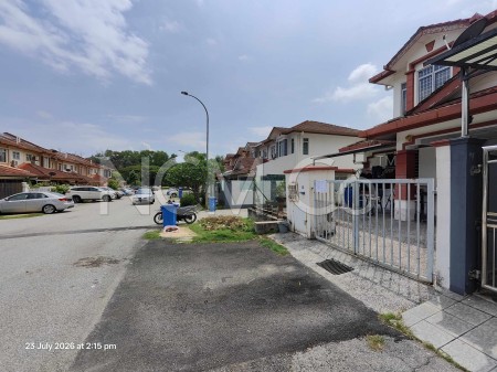 Terrace House for Auction