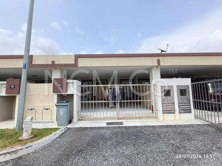 Terrace House For Auction at Taman Bayu Indera
