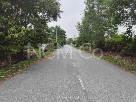 Bungalow House for Auction