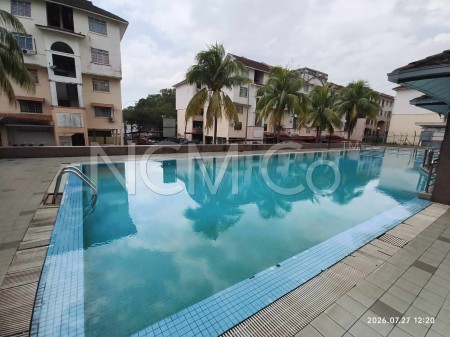 Apartment for Auction