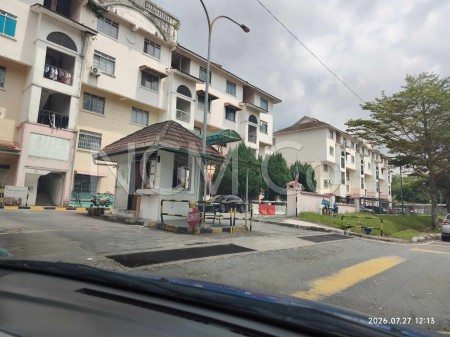 Apartment For Auction at Sri Awana Townhouse